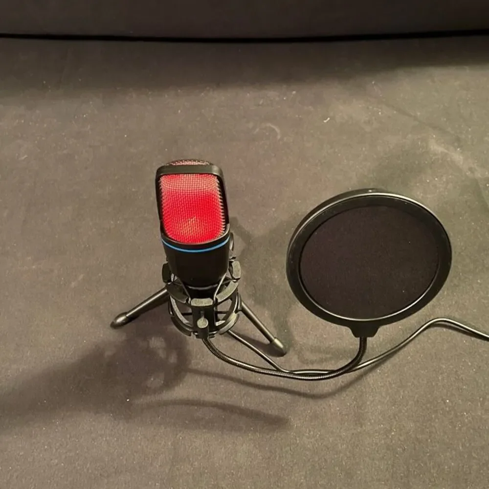 Gaming RGB Mic With Pop Filter